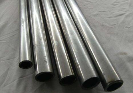 精密高頻<a href=http://www.xajjlby.com target=_blank class=infotextkey>直縫焊接鋼管</a>.jpg